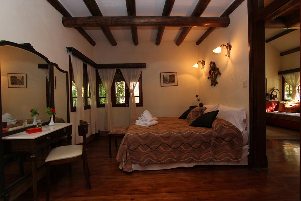 Hotel Casa Glebinias Chacras de Coria Esterno foto