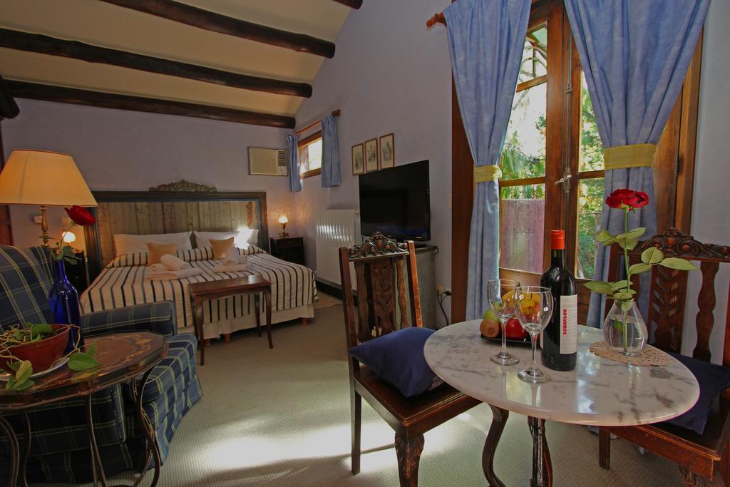 Hotel Casa Glebinias Chacras de Coria Esterno foto