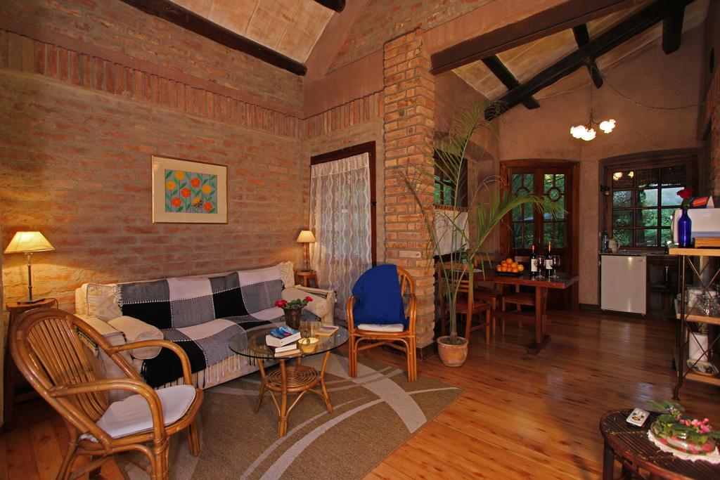 Hotel Casa Glebinias Chacras de Coria Esterno foto